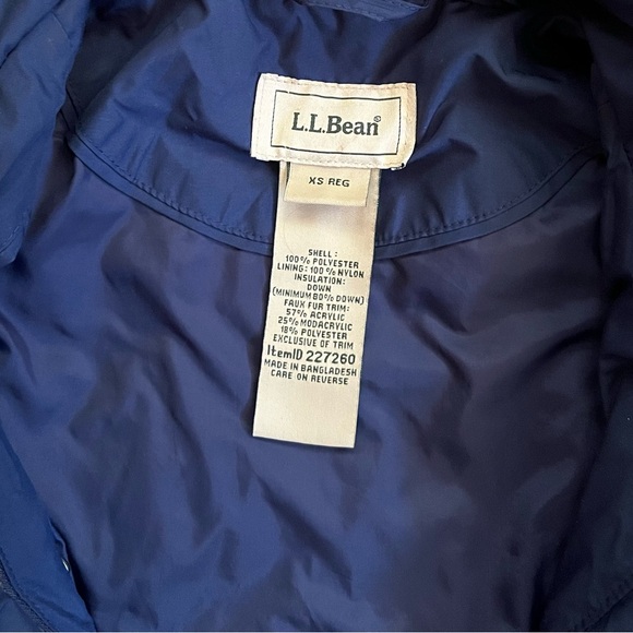 L.L. Bean Ultrawarm Coat Three Quarter Length XS - Picture 4 of 4